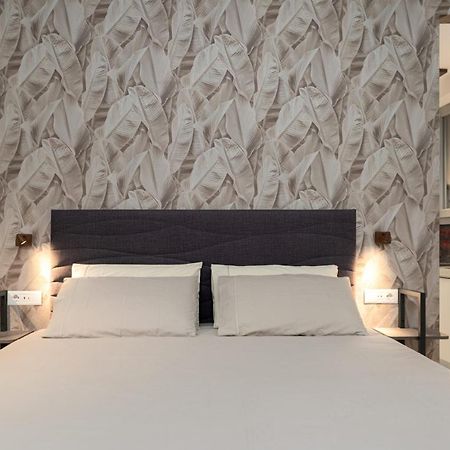 F1Rst Suite Apartment & Spa Флоренция Экстерьер фото