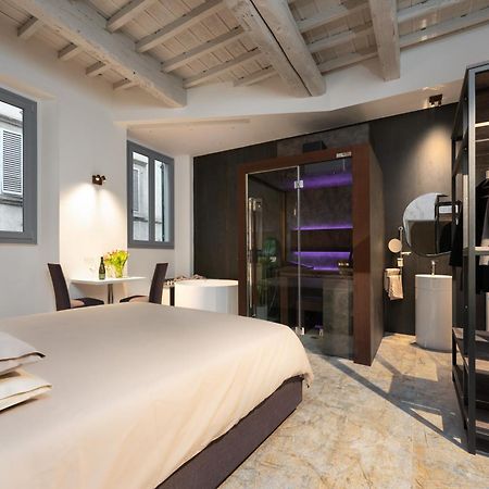 F1Rst Suite Apartment & Spa Флоренция Экстерьер фото